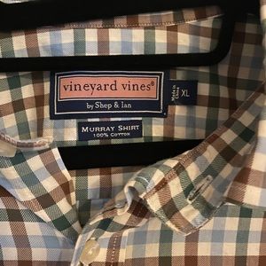 Vineyard Vines Murray button down shirt XL